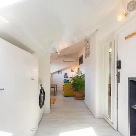 Homelivia, Attic Room -Mansarde Sous Les Toits De Nice Exterior photo